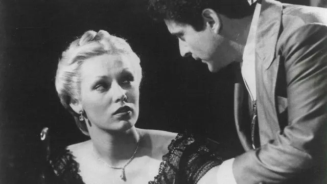عمل فني لـ Raging Bull