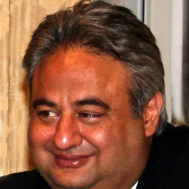 صورة ملف Raymond Lakah