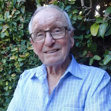 Foto de perfil de Maurice Gee