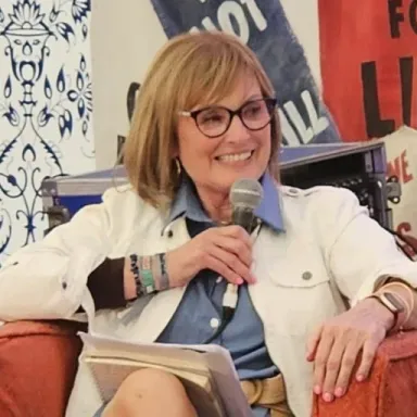 Foto de perfil de Mary Kennedy