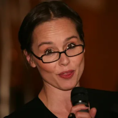 Foto de perfil de Tara Fitzgerald