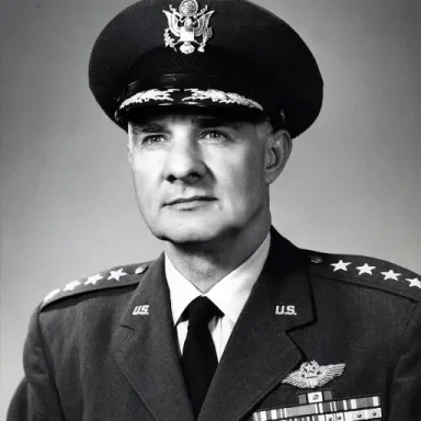 Foto de perfil de Frank F. Everest