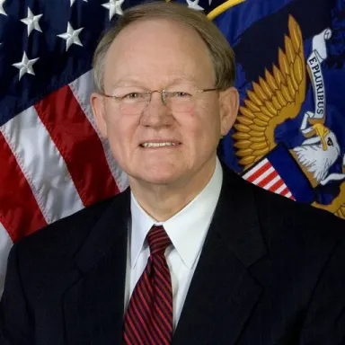 Foto de perfil de Mike McConnell (U.S. Naval officer)