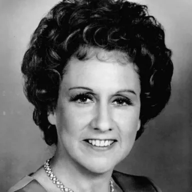 Foto de perfil de Jean Stapleton