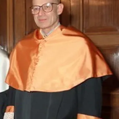 Foto de perfil de Julian Simon