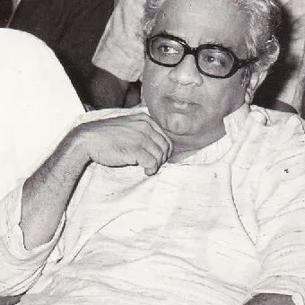 Foto de perfil de Purushottam Laxman Deshpande