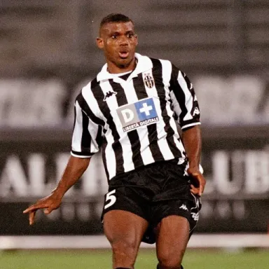 Foto de perfil de Sunday Oliseh