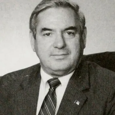 Foto de perfil de George M. Holmes