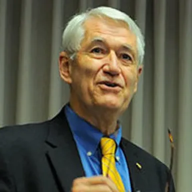 Foto de perfil de Robert J. Birgeneau