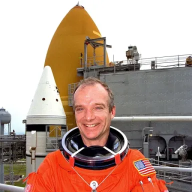 Foto de perfil de Charles J. Precourt