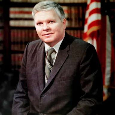 Foto de perfil de Vernon B. Romney