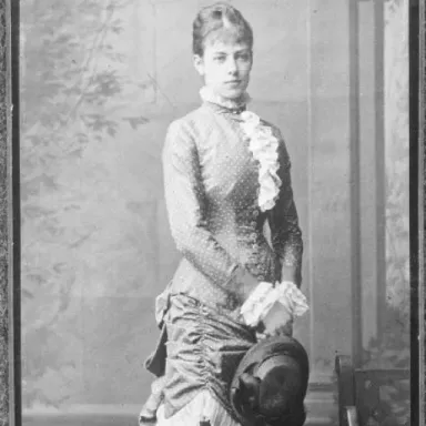 Foto de perfil de Countess Marie Larisch von Moennich