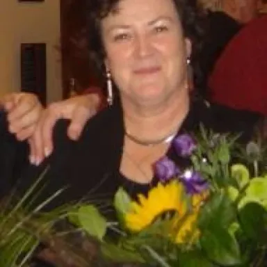 Foto de perfil de Maighread Ní Dhomhnaill