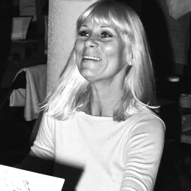 Foto de perfil de Grace Lee Whitney