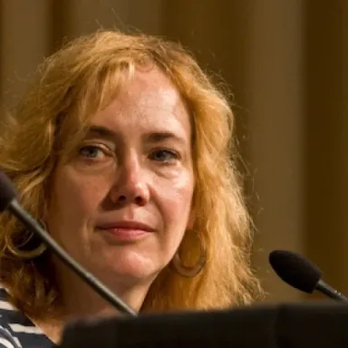 Foto de perfil de Elizabeth Hand