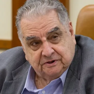 Foto de perfil de Abel Aganbegyan