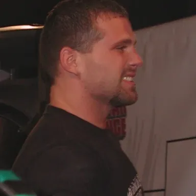 Foto de perfil de James Noble