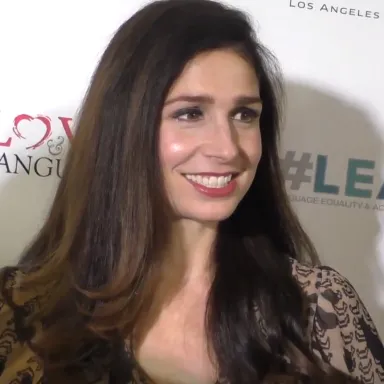 Foto de perfil de Shoshannah Stern