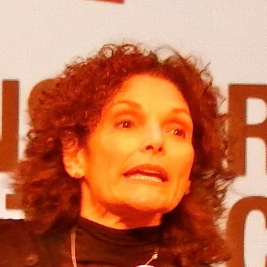 Foto de perfil de Mary Elizabeth Mastrantonio