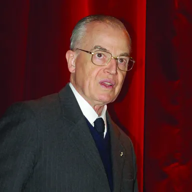 Foto de perfil de Bertrand of Orléans-Braganza