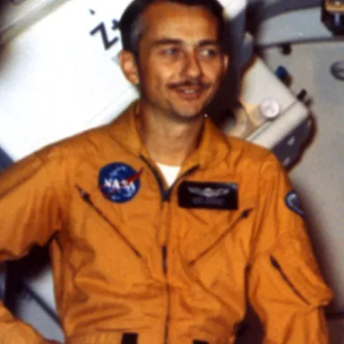 Foto de perfil de Owen Garriott