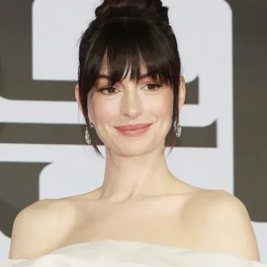 عکس نمایهٔ Anne Hathaway