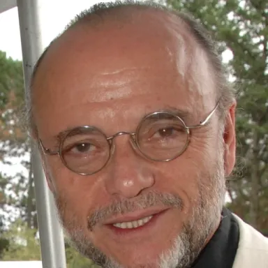عکس نمایهٔ Moses Znaimer