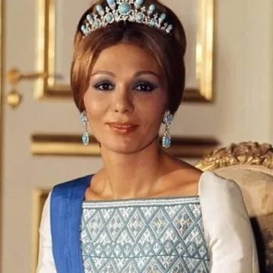 عکس نمایهٔ فرح پهلوی