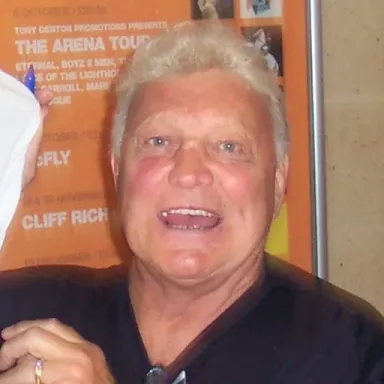 عکس نمایهٔ Bobby Hull