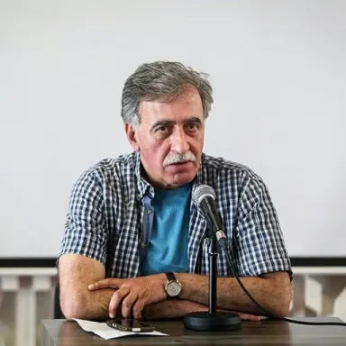 عکس نمایهٔ همایون اسعدیان