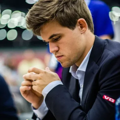 عکس نمایهٔ Magnus Carlsen