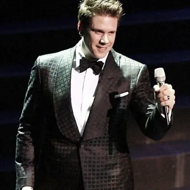 عکس نمایهٔ David Miller (tenor)