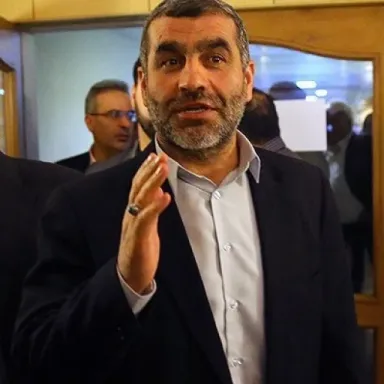 عکس نمایهٔ علی نیکزاد