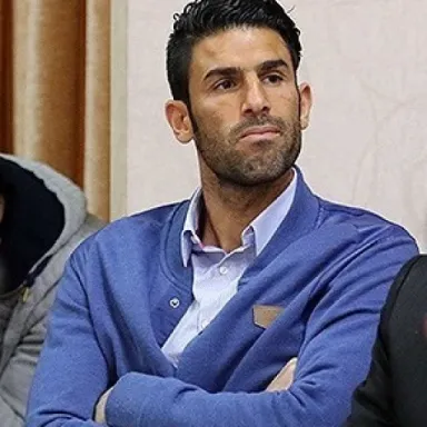 عکس نمایهٔ حسین بادامکی