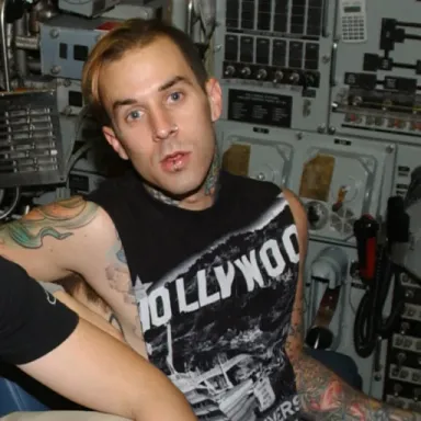 عکس نمایهٔ Travis Barker