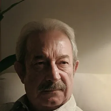 عکس نمایهٔ حسن ریاحی