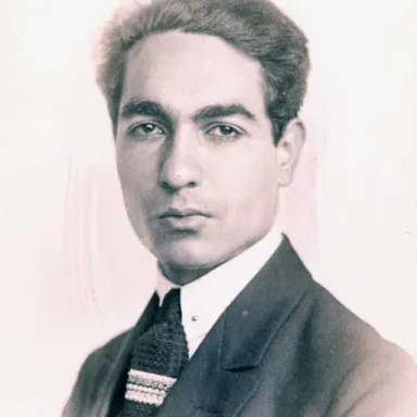 عکس نمایهٔ حسن مقدم