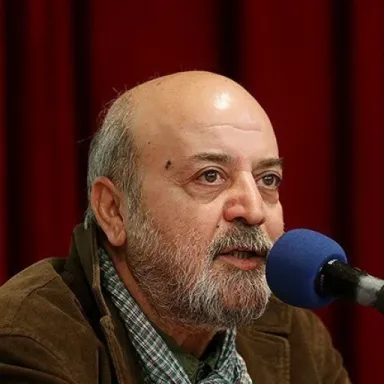 عکس نمایهٔ سیروس مقدم