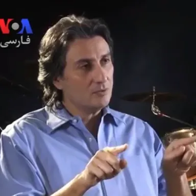 عکس نمایهٔ بابک امینی