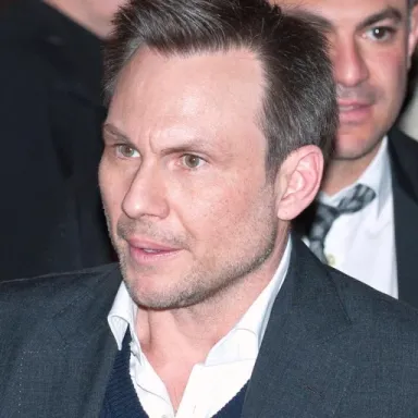 عکس نمایهٔ Christian Slater