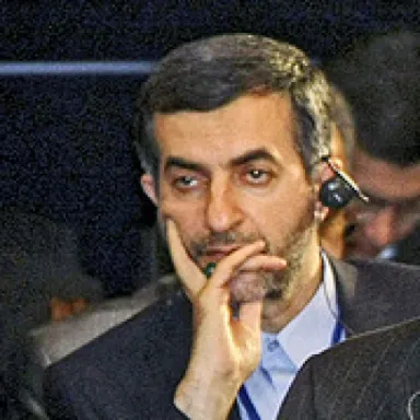 عکس نمایهٔ اسفندیار رحیم مشایی