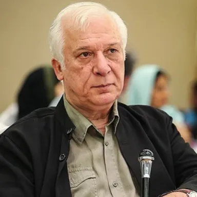 عکس نمایهٔ خسرو سینایی