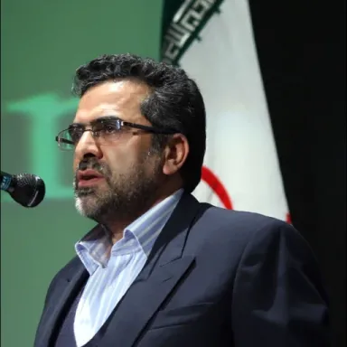 عکس نمایهٔ جواد شمقدری