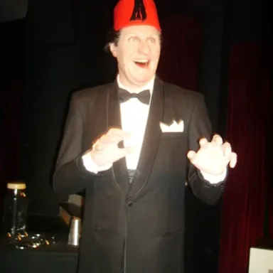 عکس پروفایل Tommy Cooper
