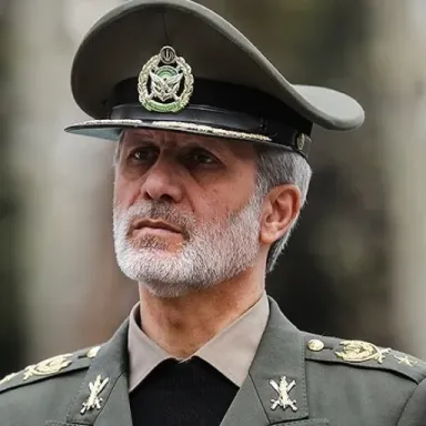 عکس نمایهٔ امیر حاتمی
