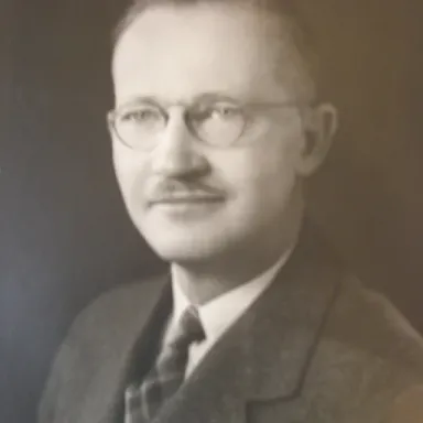 عکس نمایهٔ Ernest B. Price