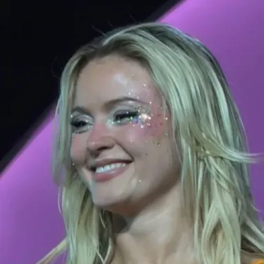 عکس نمایهٔ Zara Larsson