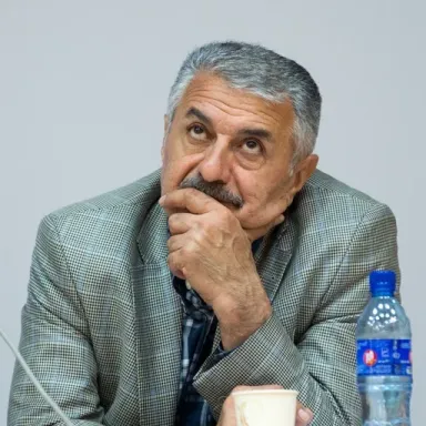 عکس پروفایل محسن صفایی فراهانی