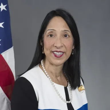 عکس نمایهٔ Michele J. Sison
