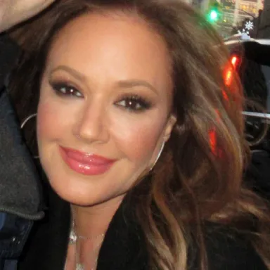 عکس نمایهٔ Leah Remini